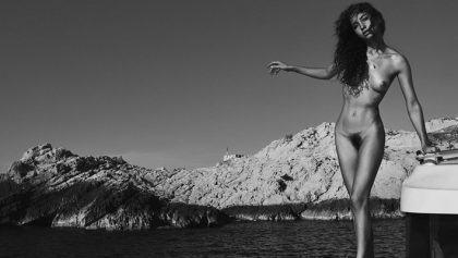 Emilie Payet desnuda en un yate de Stefan Rappo