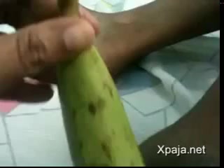 Dominicano que se masturba con un árbol de avión de Pappeneporti