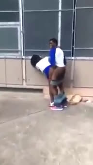 Ebony Teen siendo follado afuera