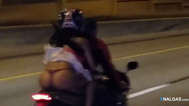 Hay un Papi acelera que me gusta el motor loco