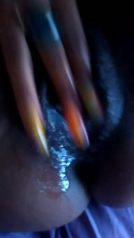 Un negro con mucha leche